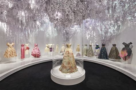 v&a christian dior tickets